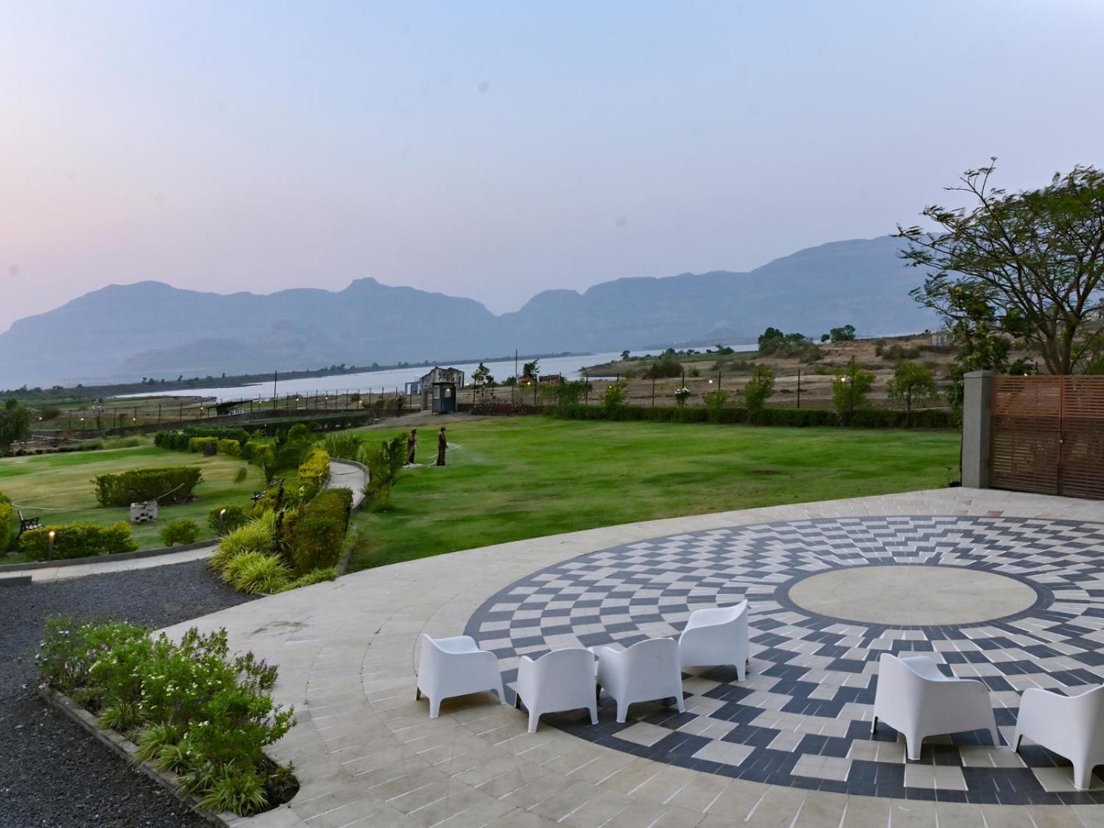 Saj By The Lake, Malshej Ghat Ngoại thất bức ảnh